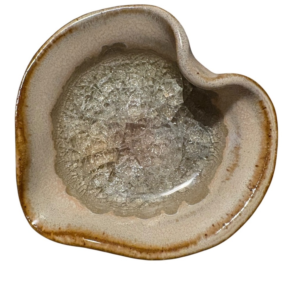 Down To Earth Pottery Little Dish-Heart Shape Crushed Glass 100% Recycled Glass - Picture 8 of 9